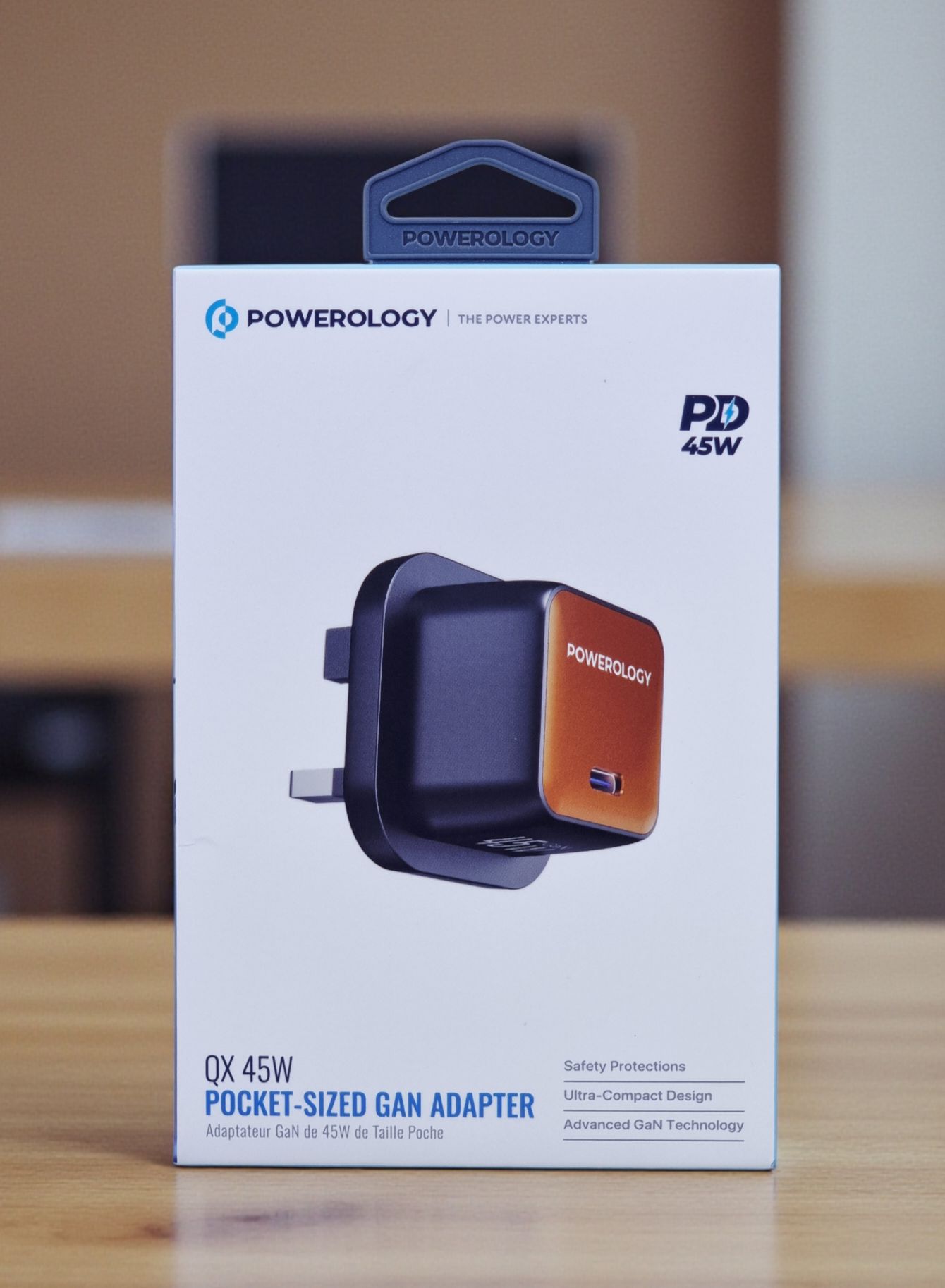 Powerology-45W-Single-Port-C-UK-GaN-Adapter-With-C-C-cable